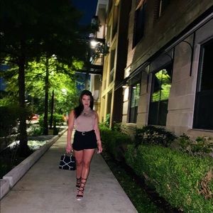 Meet your Posher, Cristina